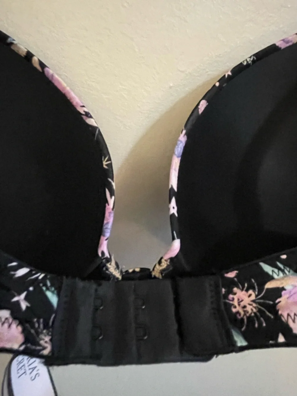 Victoria’s Secret Black & Pink Floral & Animal Print Push-Up Bra – Size 36C NWT - Picture 11 of 13